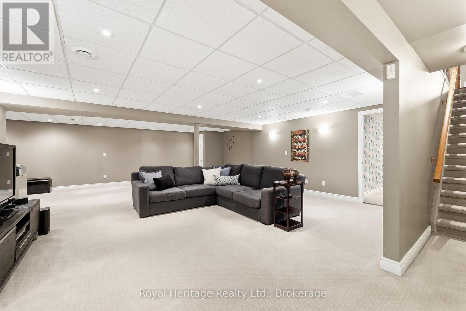 2 Cortland Way Property Photo 26