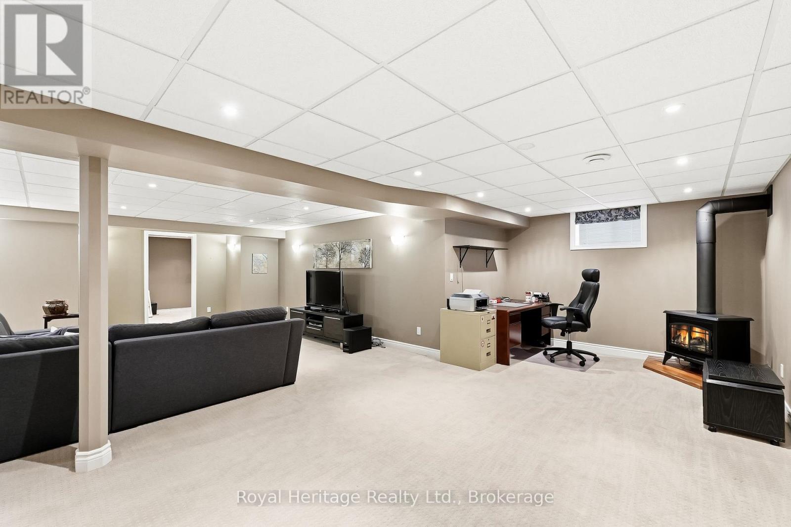 2 Cortland Way Property Photo 30