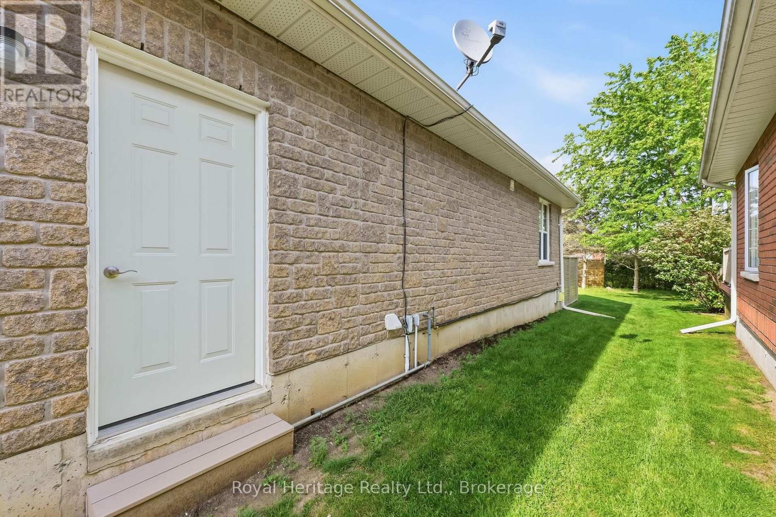 2 Cortland Way Property Photo 35