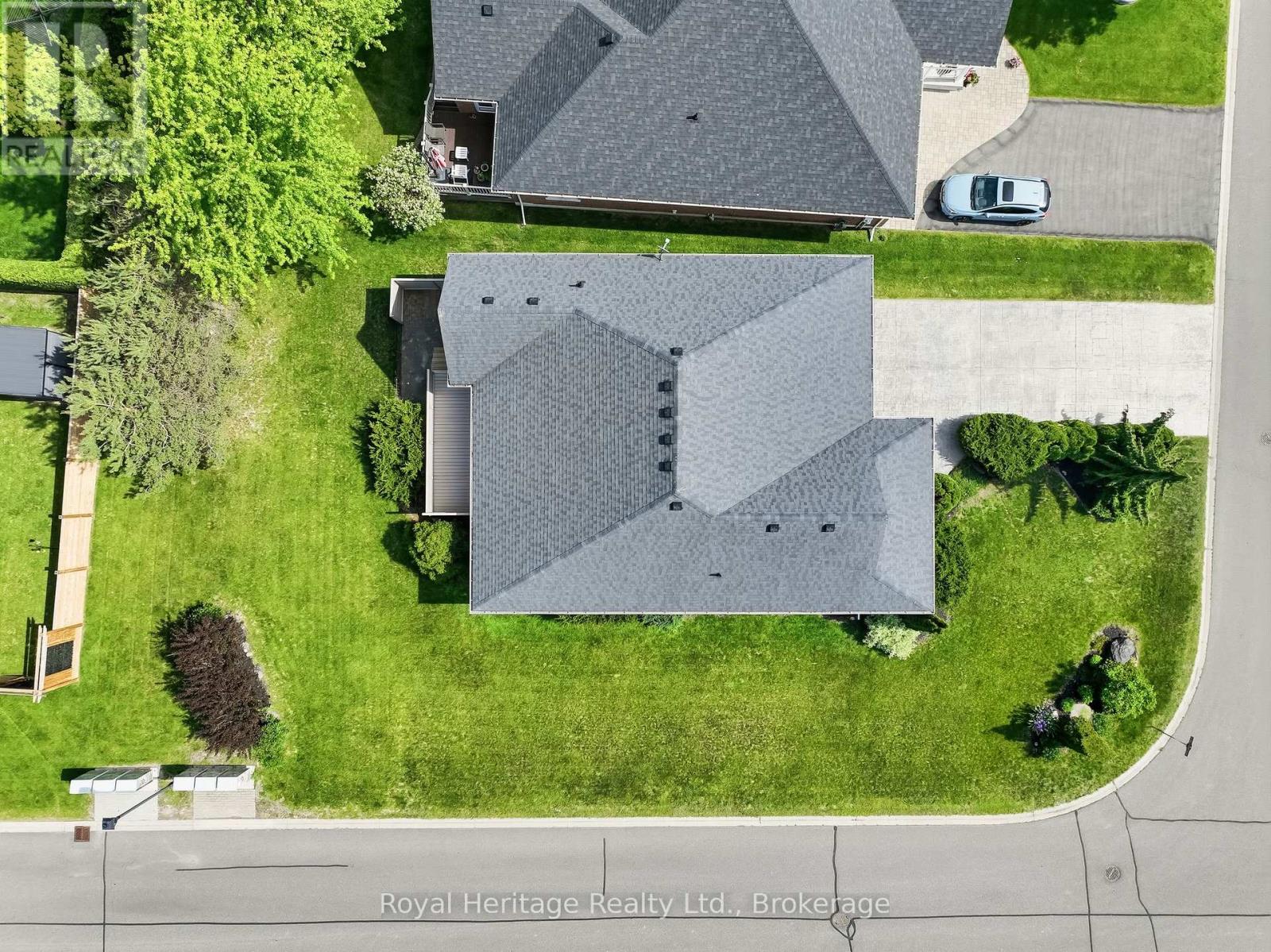 2 Cortland Way Property Photo 43