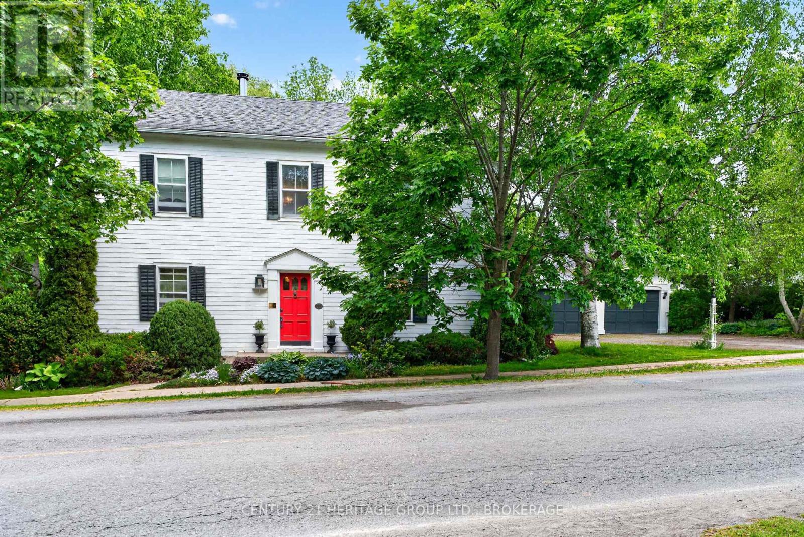 136 Old Danforth Road Property Photo 2