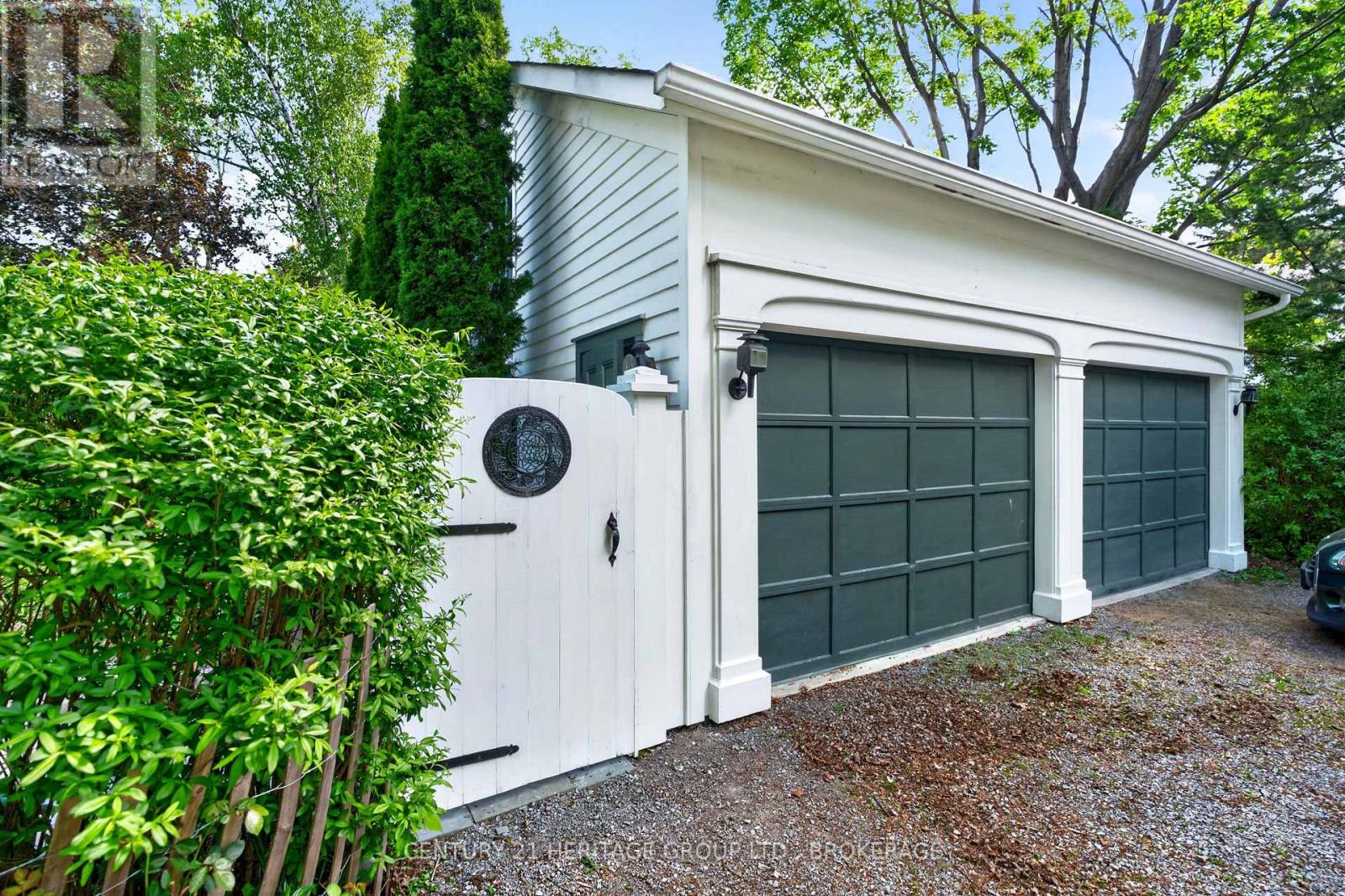 136 Old Danforth Road Property Photo 6