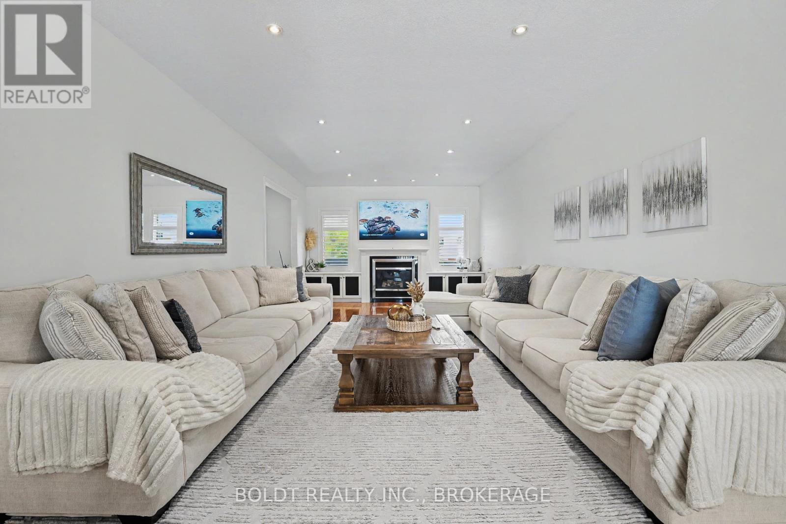 1504 Upper Sherman Avenue Property Photo 4