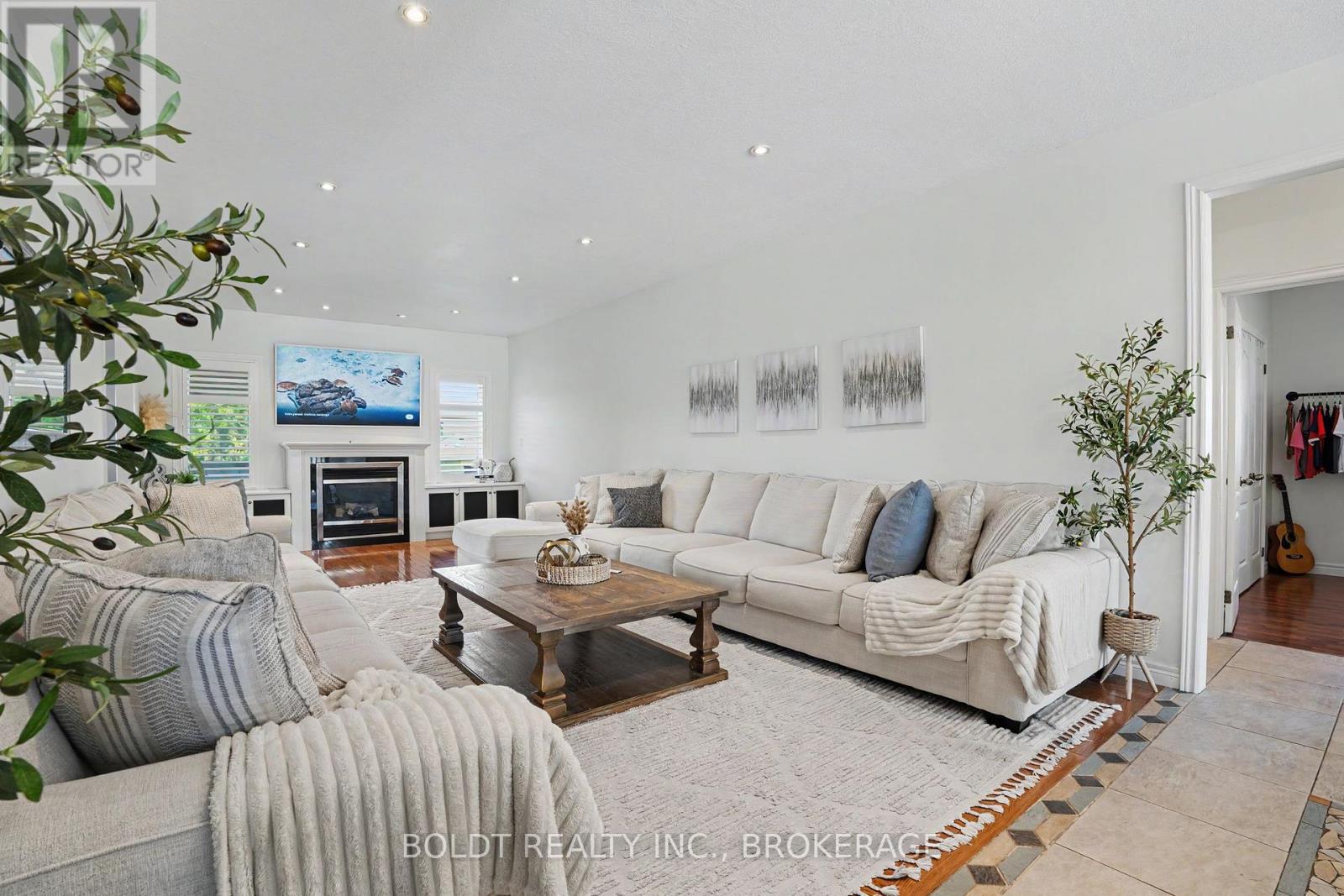 1504 Upper Sherman Avenue Property Photo 5
