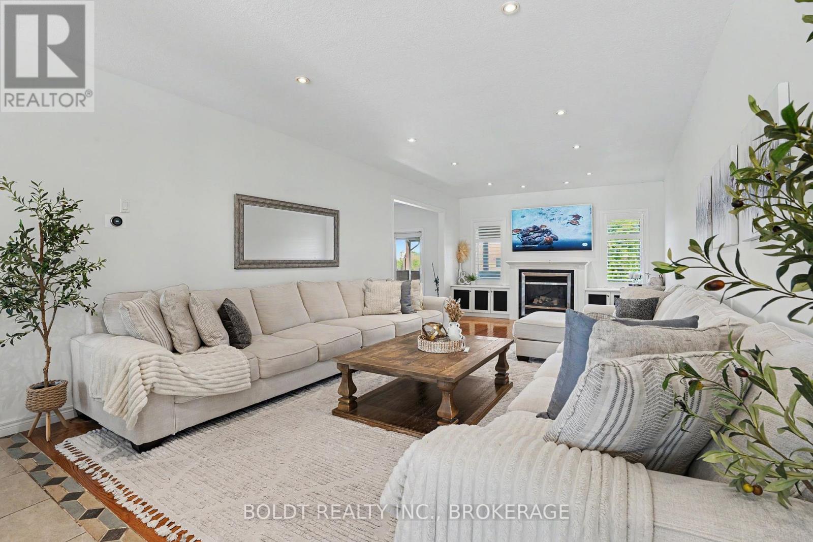 1504 Upper Sherman Avenue Property Photo 6