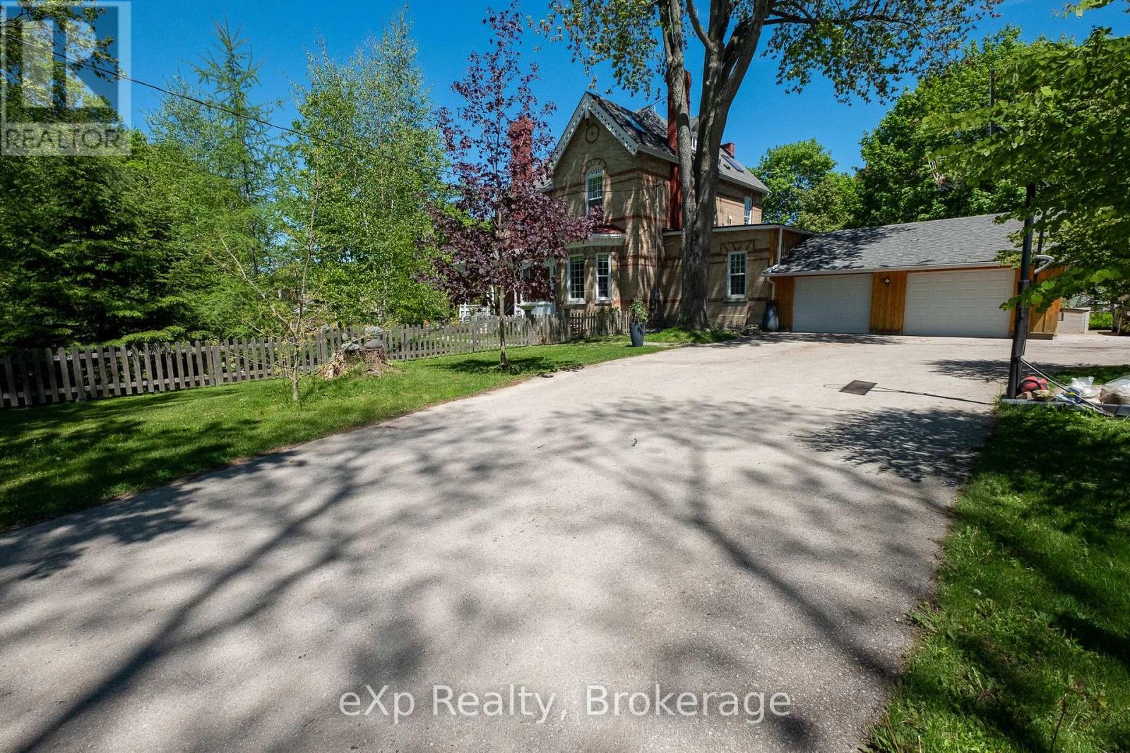285 Mary Street Property Photo 2