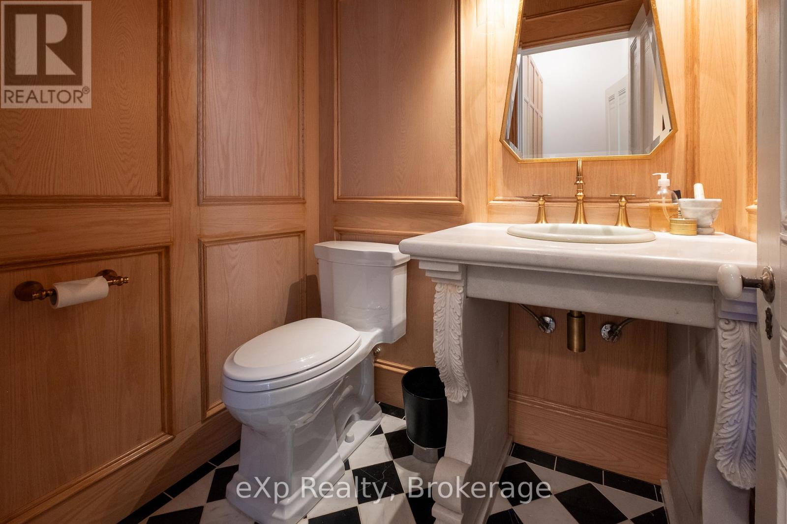 285 Mary Street Property Photo 10