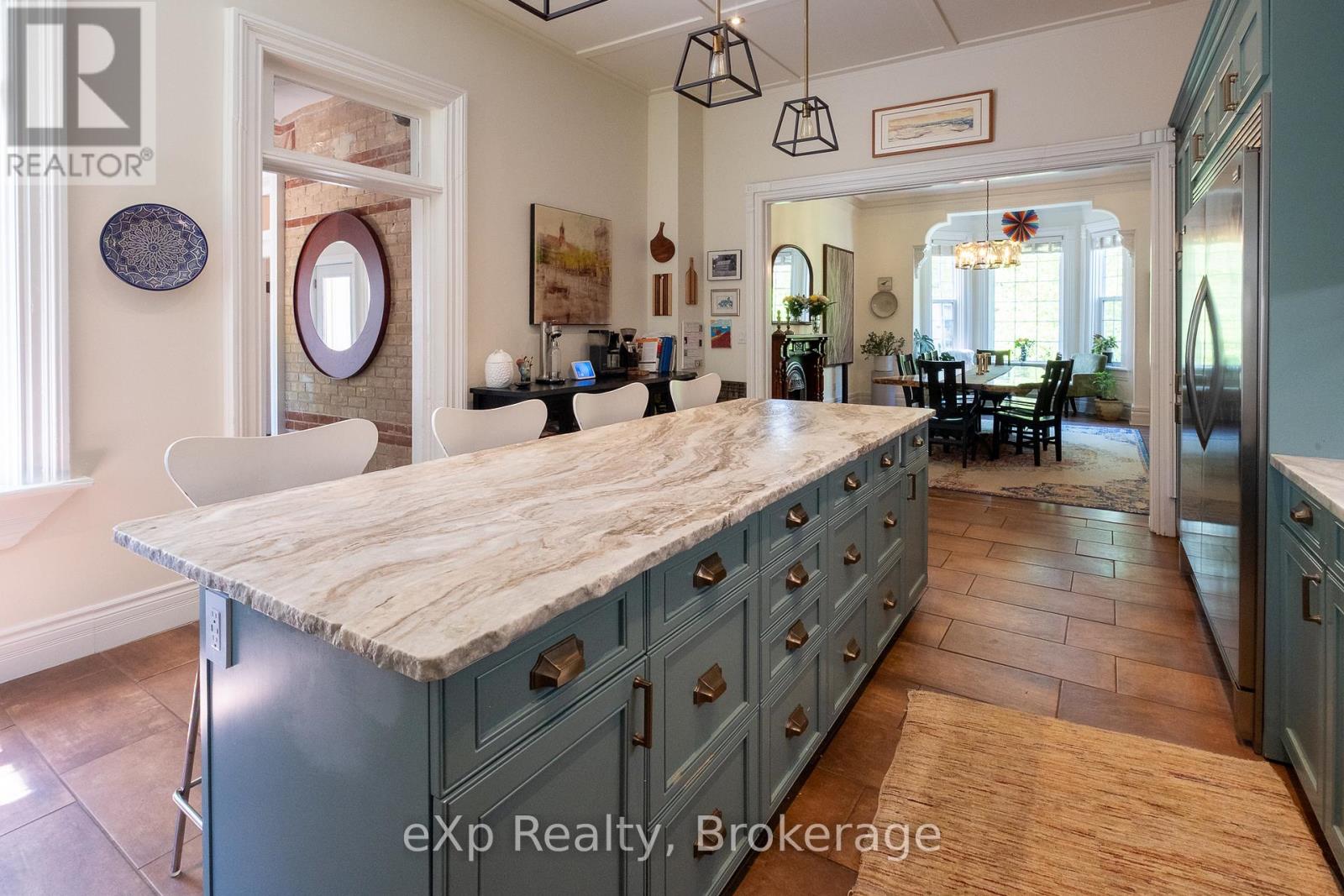 285 Mary Street Property Photo 14