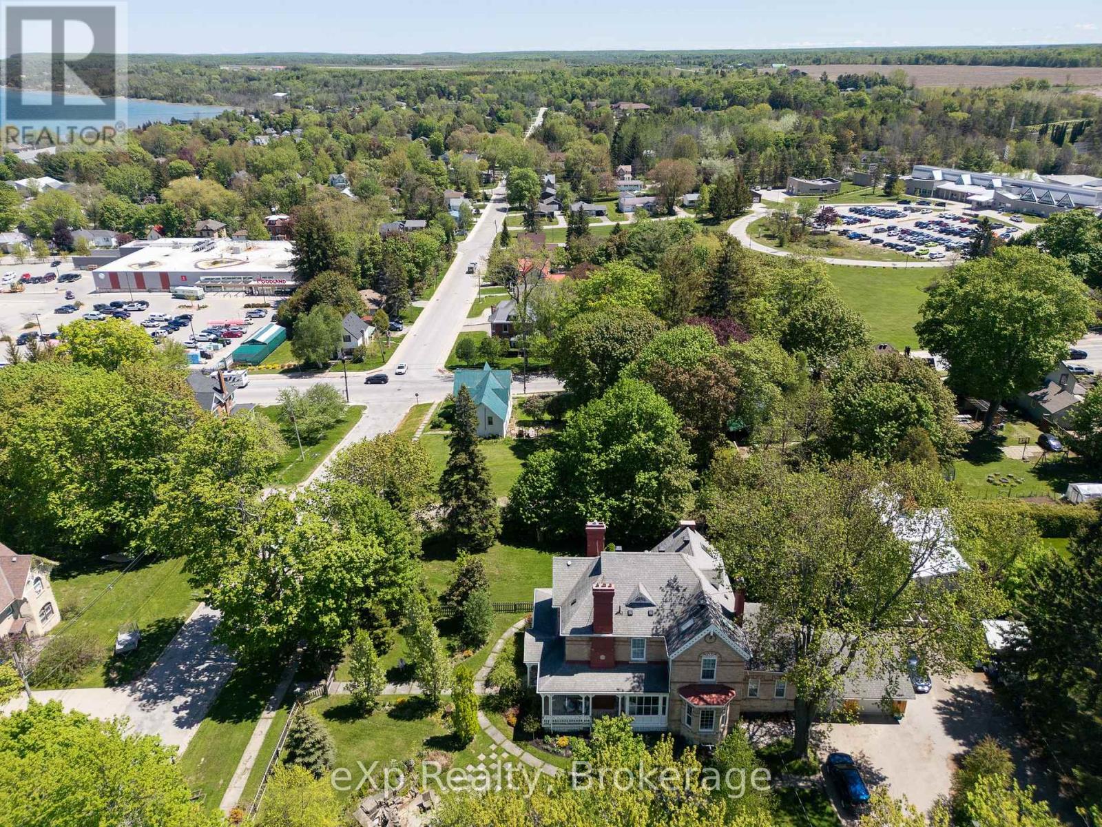 285 Mary Street Property Photo 41