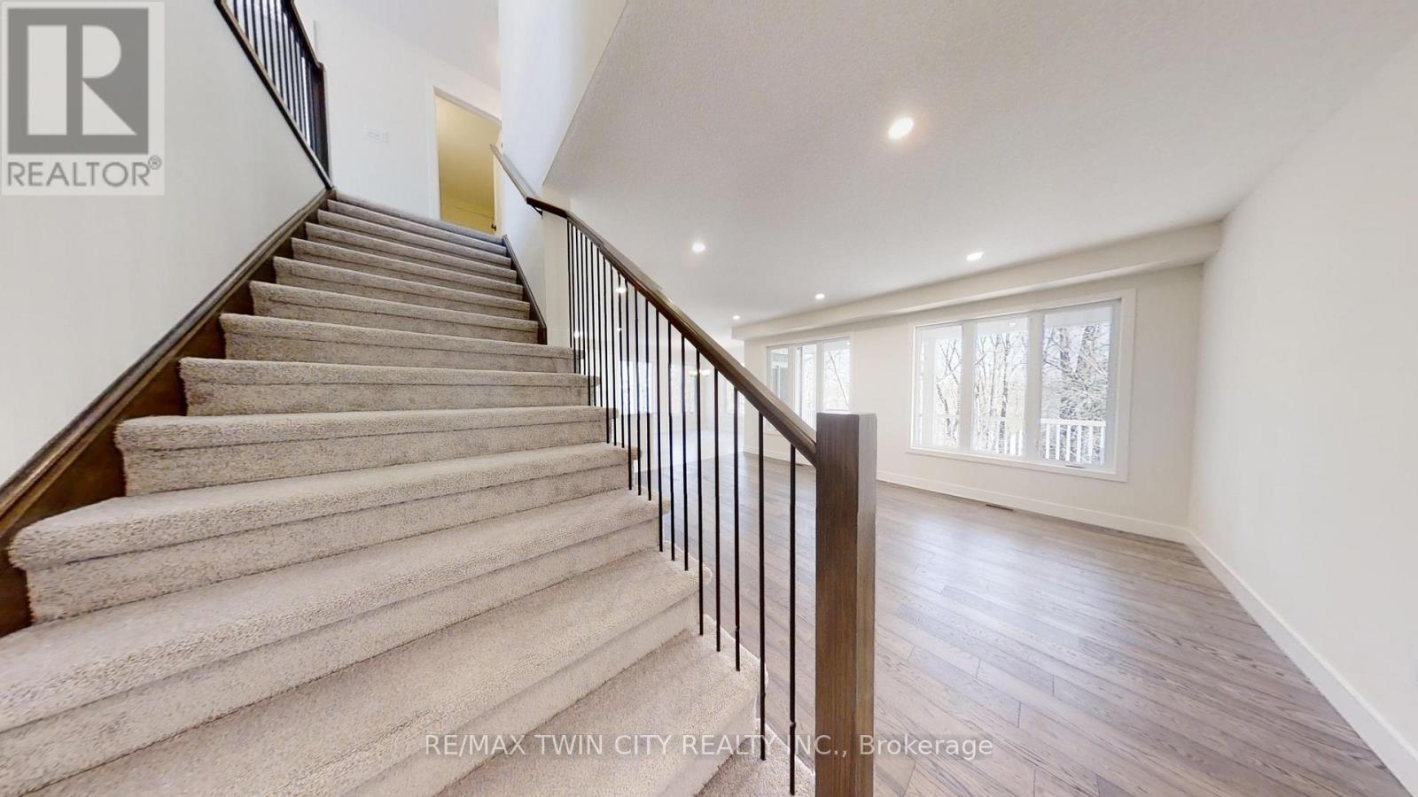 106 Christopher Court Property Photo 11