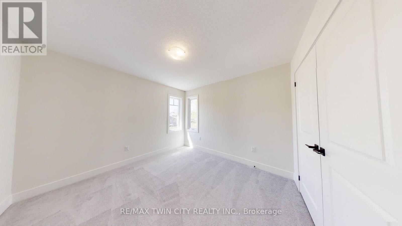 106 Christopher Court Property Photo 12