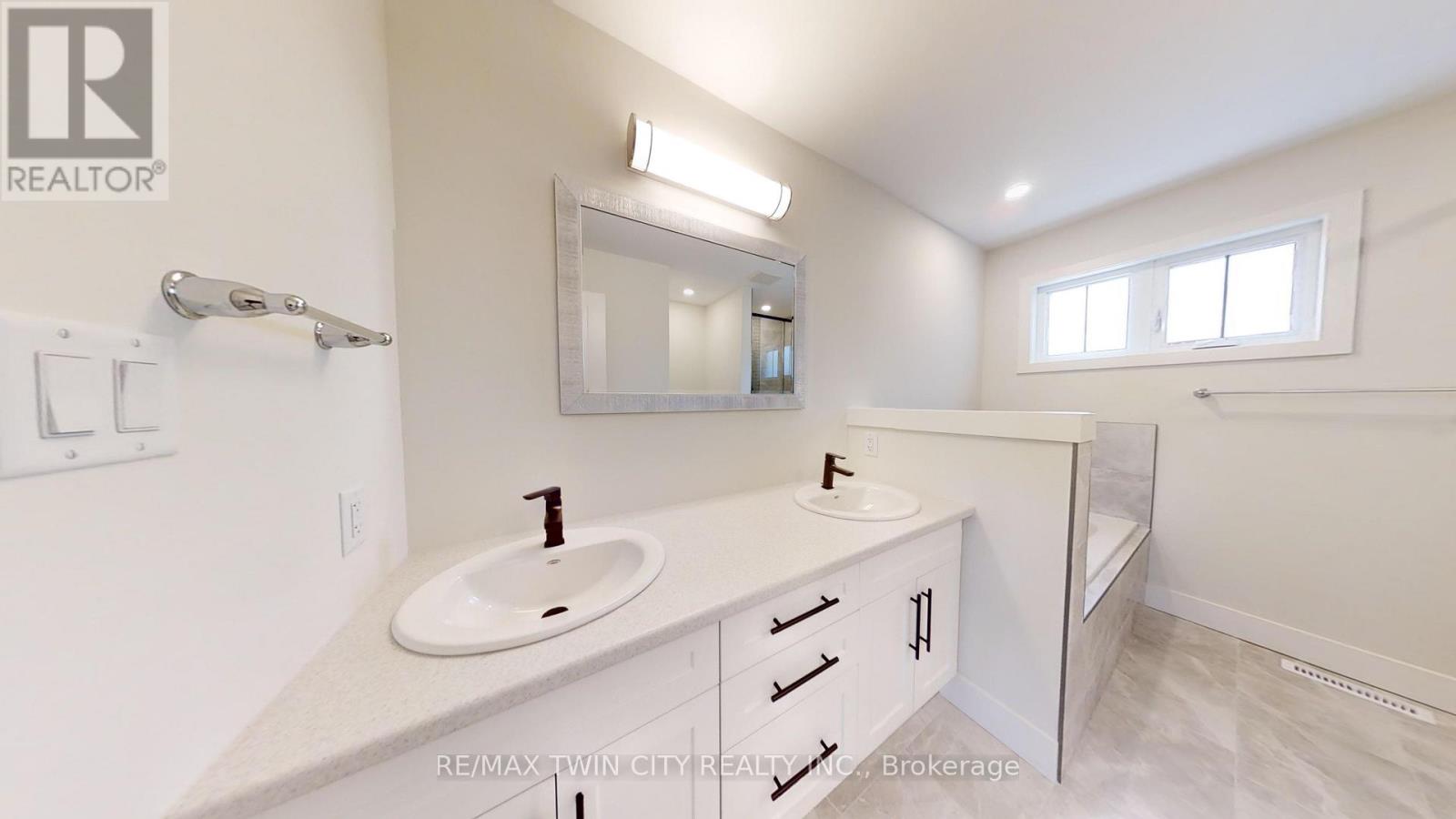 106 Christopher Court Property Photo 18
