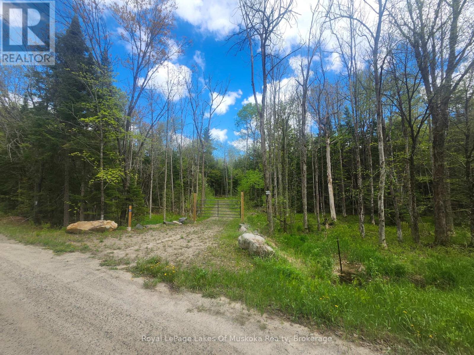 887 Star Lake Road Property Photo 3