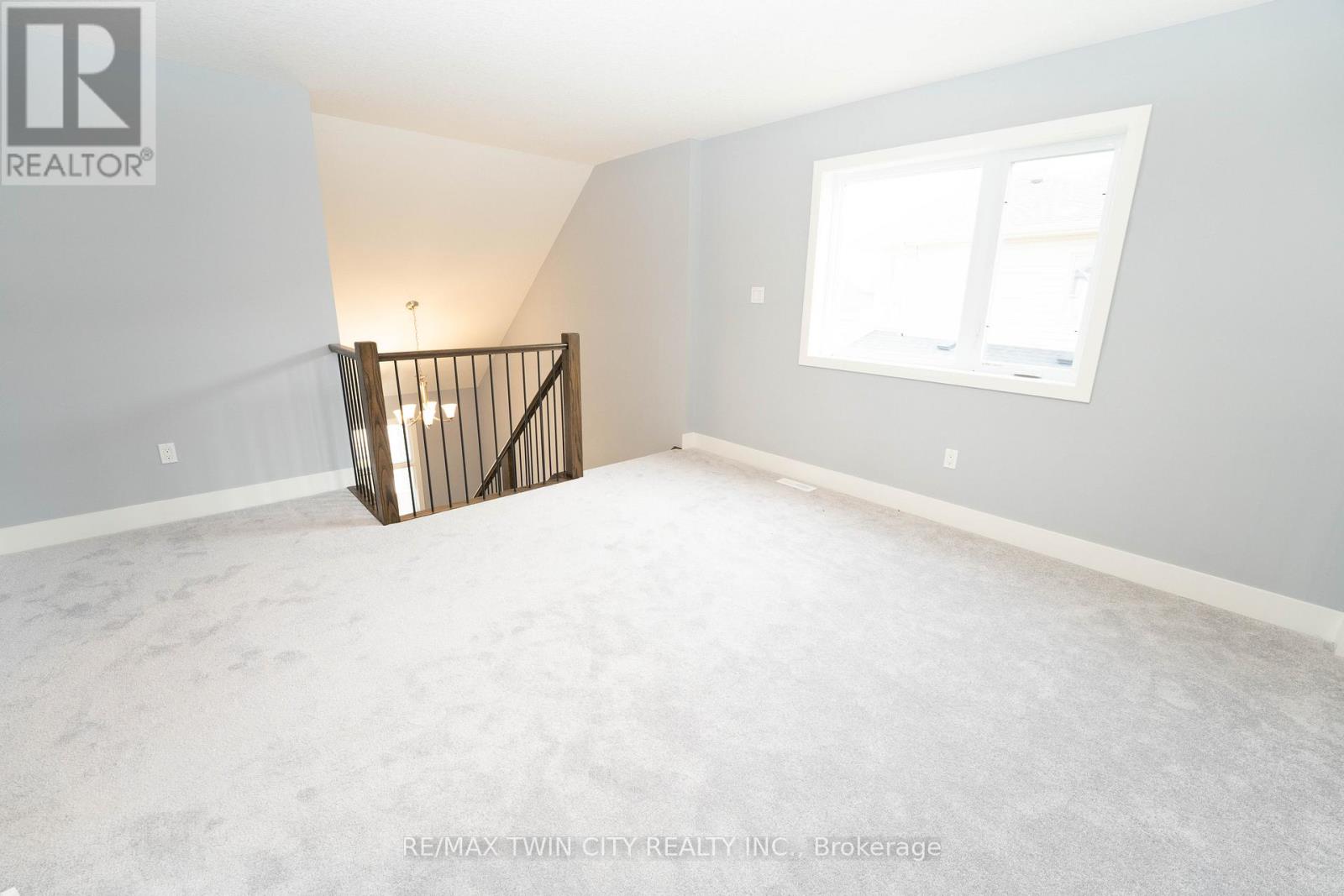 2084 Evans Boulevard Property Photo 14