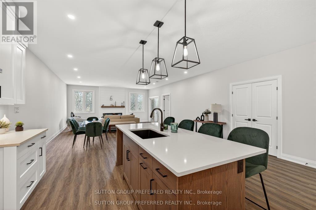 28 - 175 Glengariff Drive Property Photo 12
