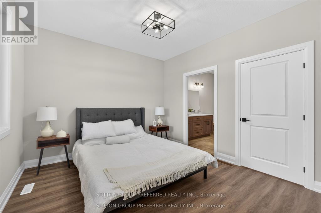 28 - 175 Glengariff Drive Property Photo 21