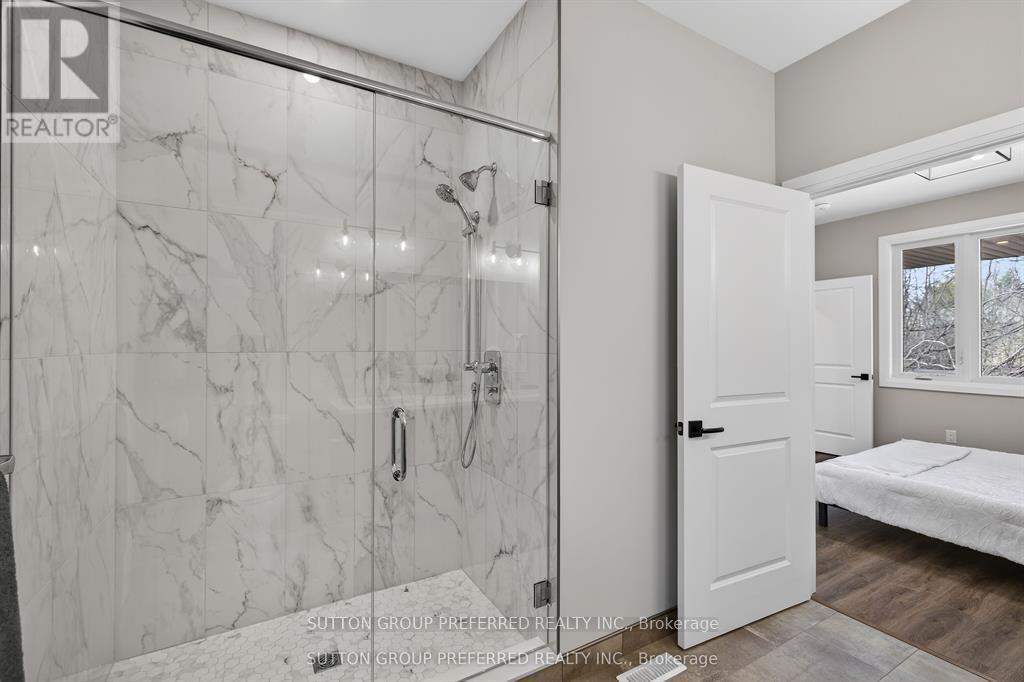 28 - 175 Glengariff Drive Property Photo 25