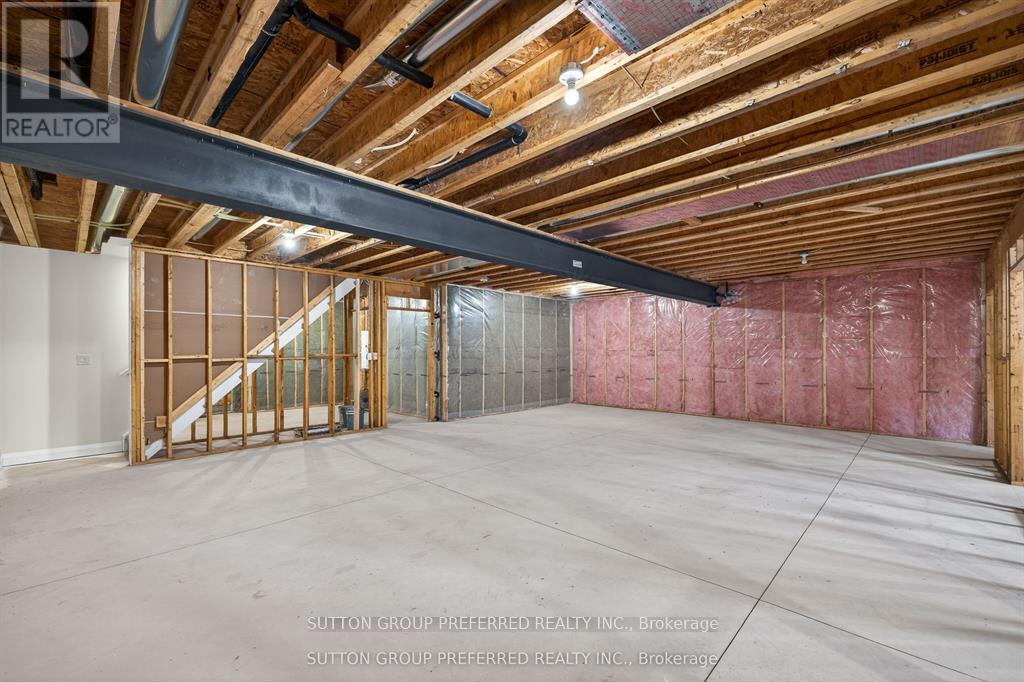 28 - 175 Glengariff Drive Property Photo 26