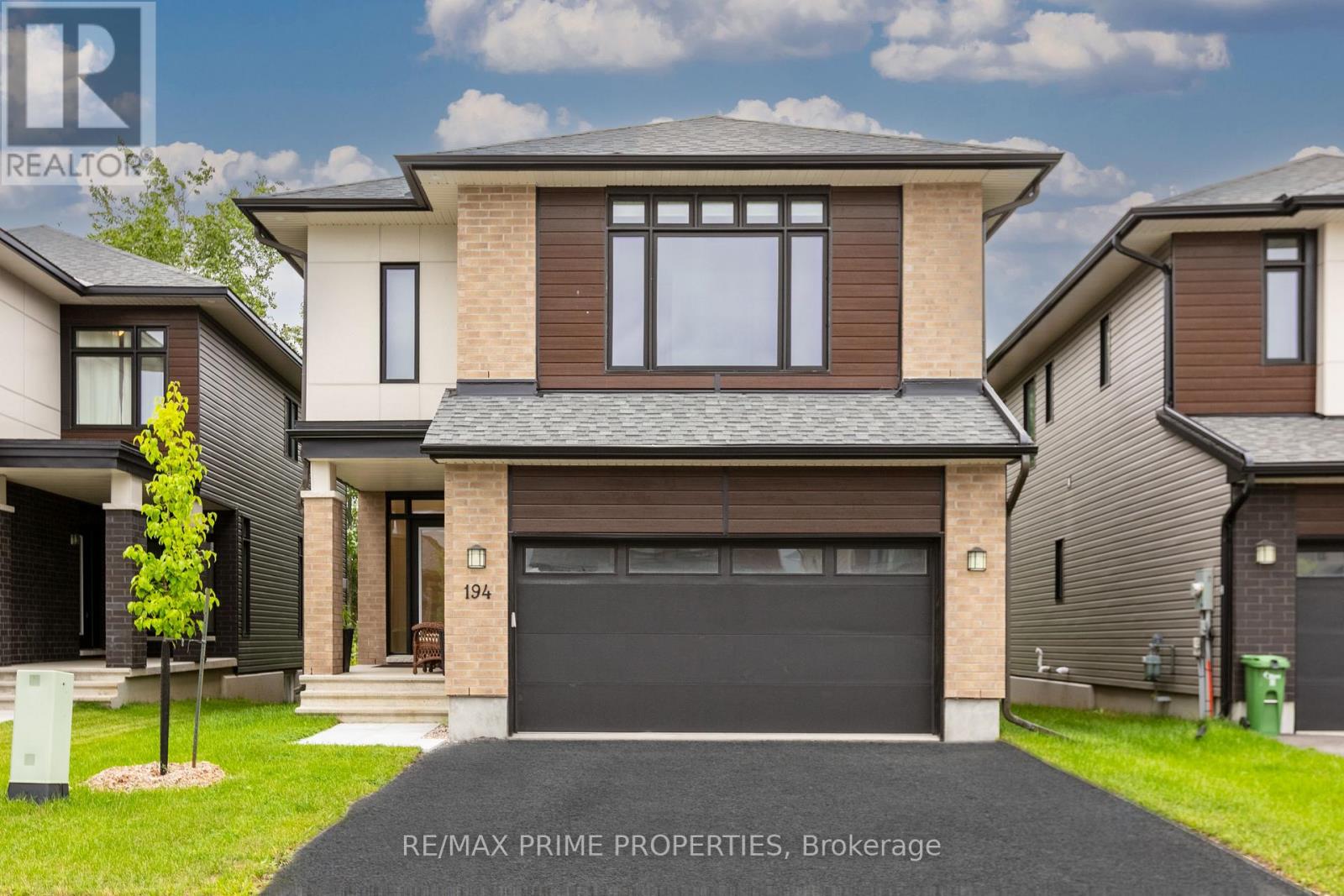 194 BRISTOL CRESCENT Property Photo 1