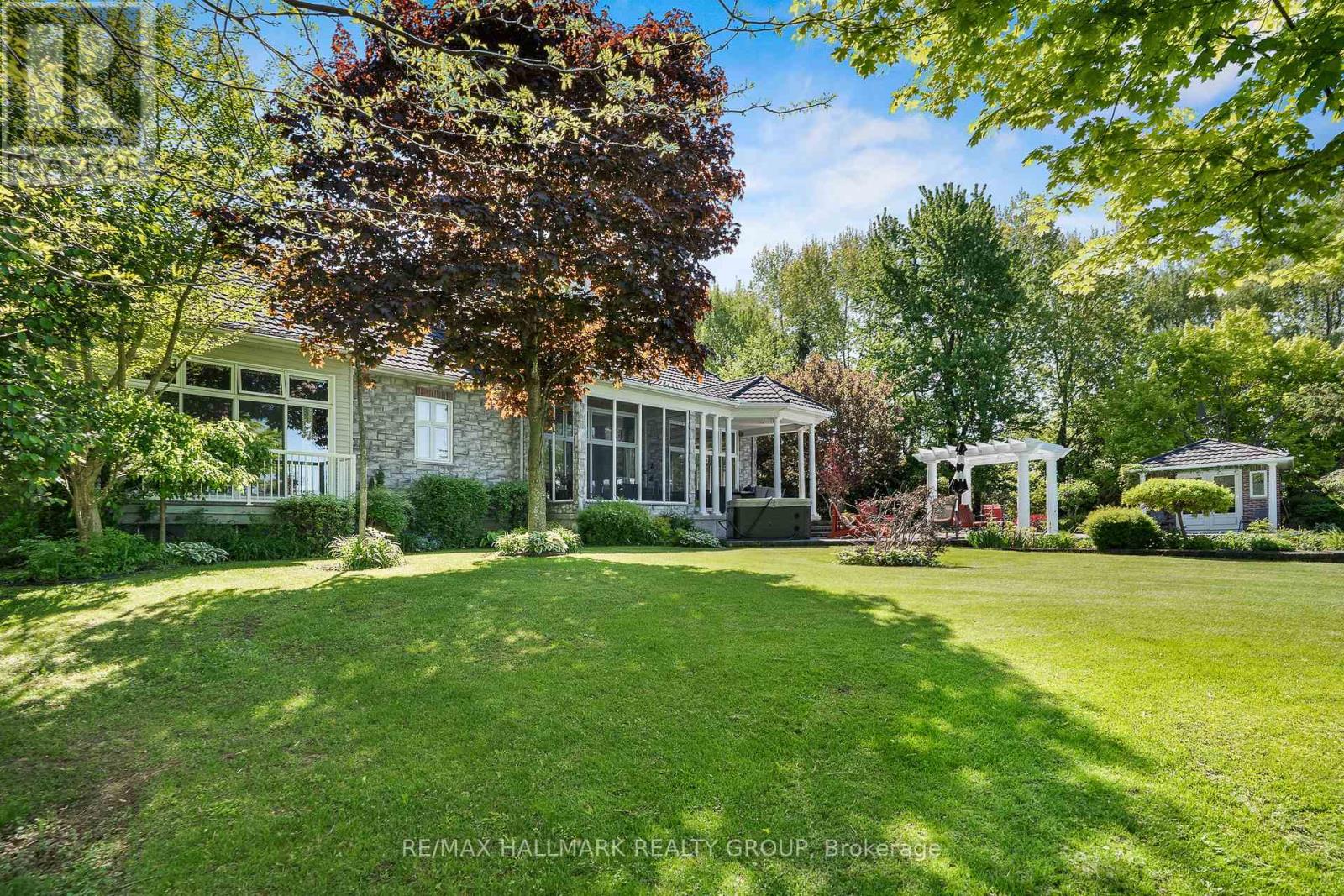 2584 Woods Street Property Photo 41