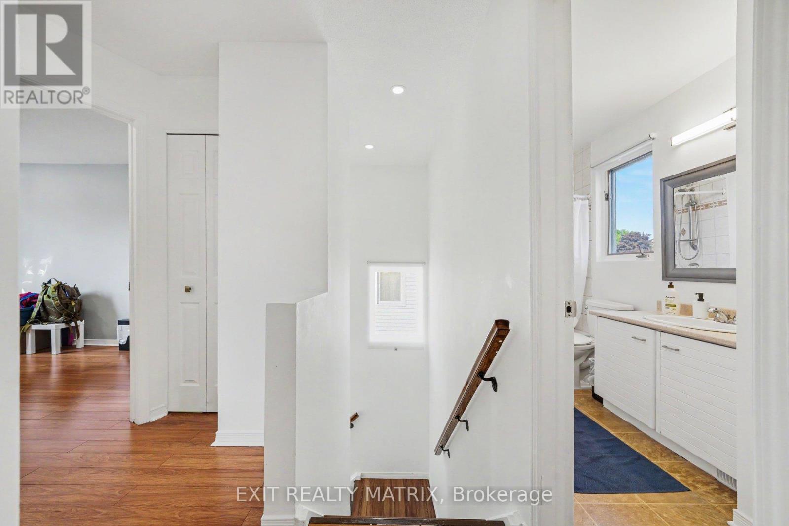 3773 Autumnwood Street Property Photo 5