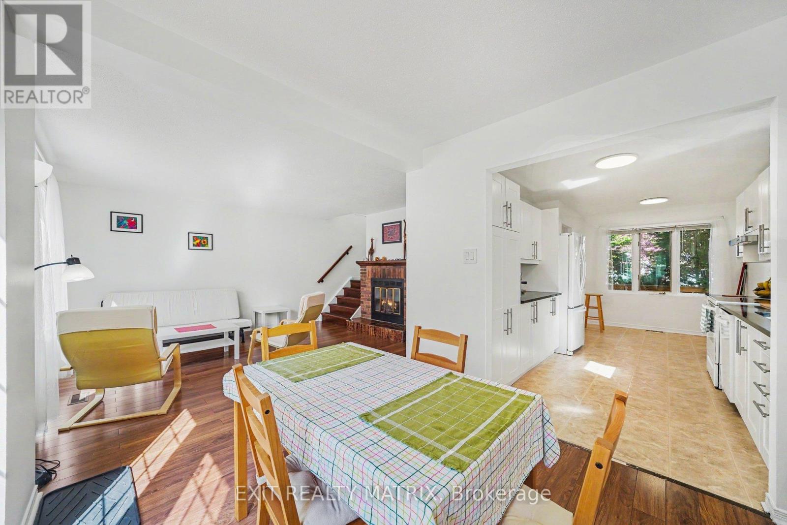 3773 Autumnwood Street Property Photo 9