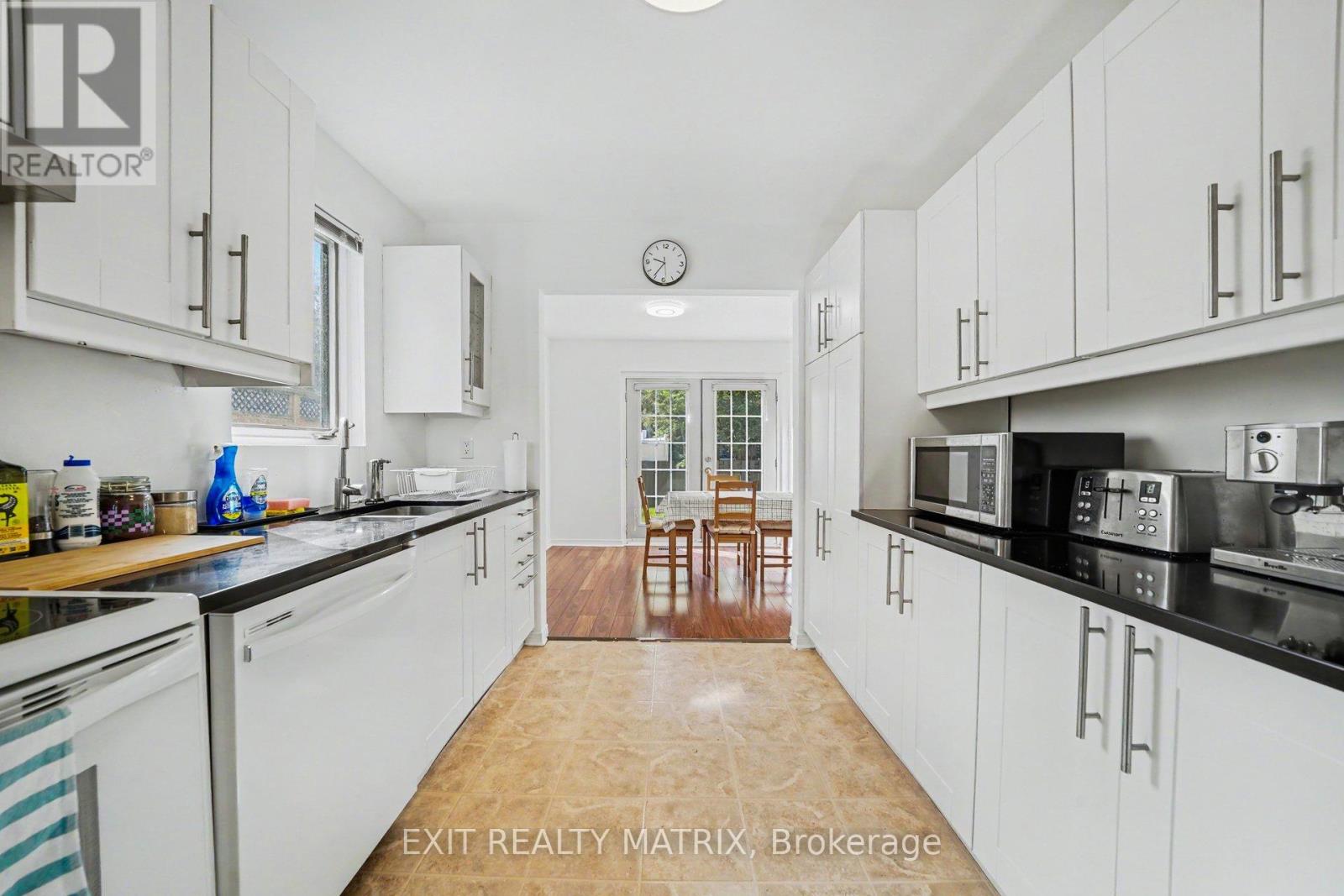 3773 Autumnwood Street Property Photo 13