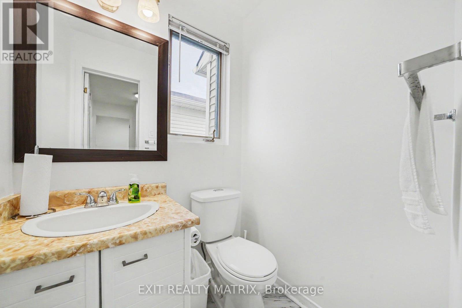 3773 Autumnwood Street Property Photo 16