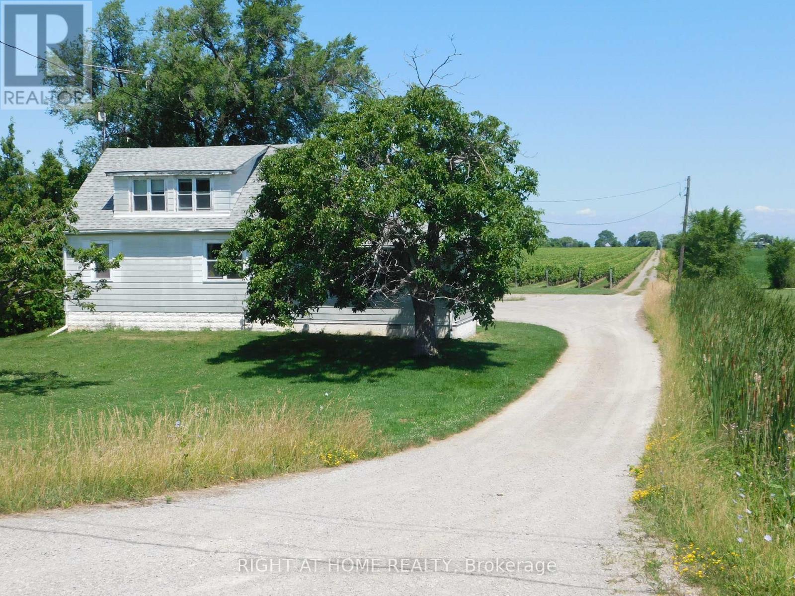 3705 North Service Road Property Photo 19