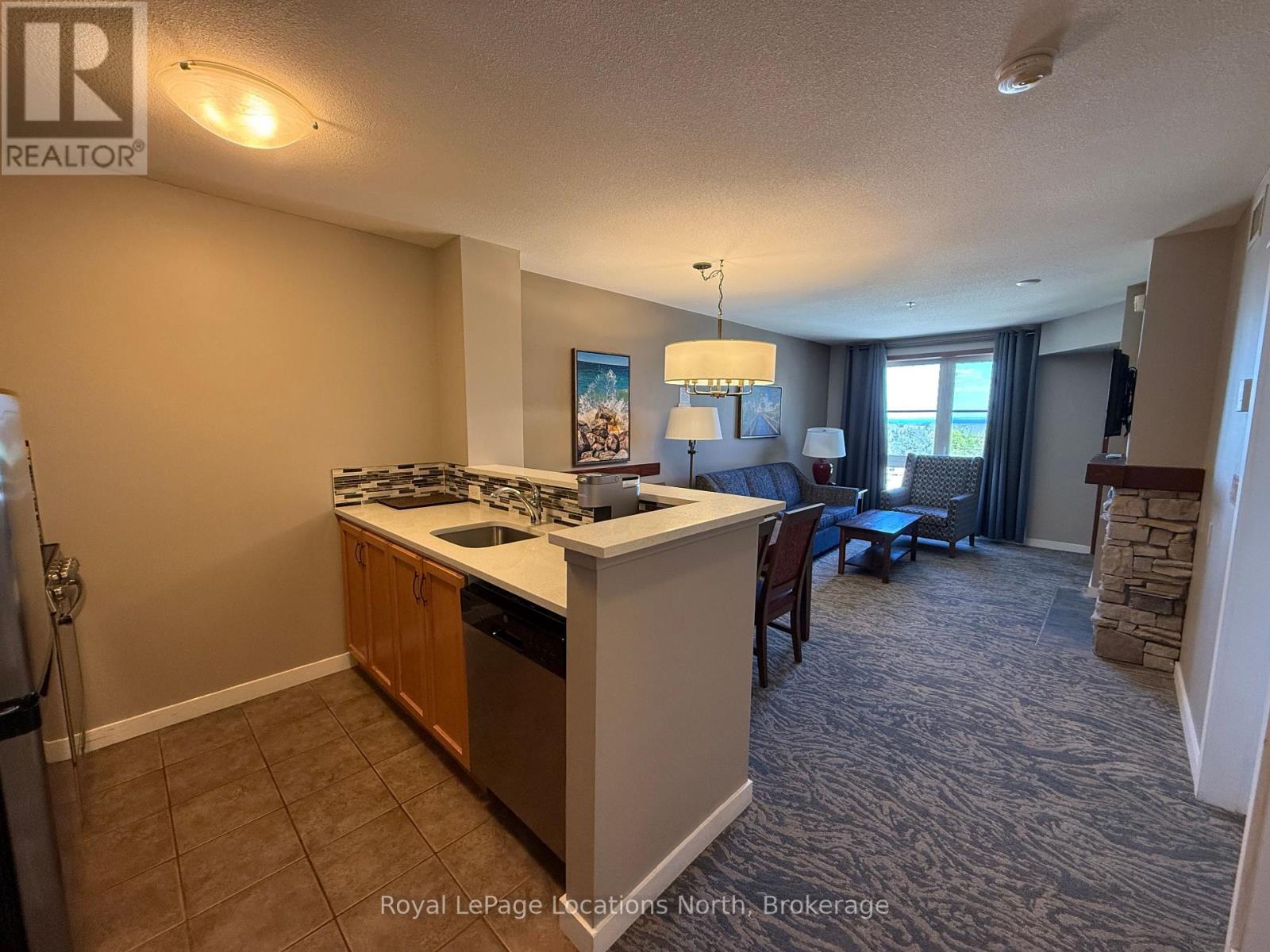 353 - 156 Jozo Weider Boulevard Property Photo 3