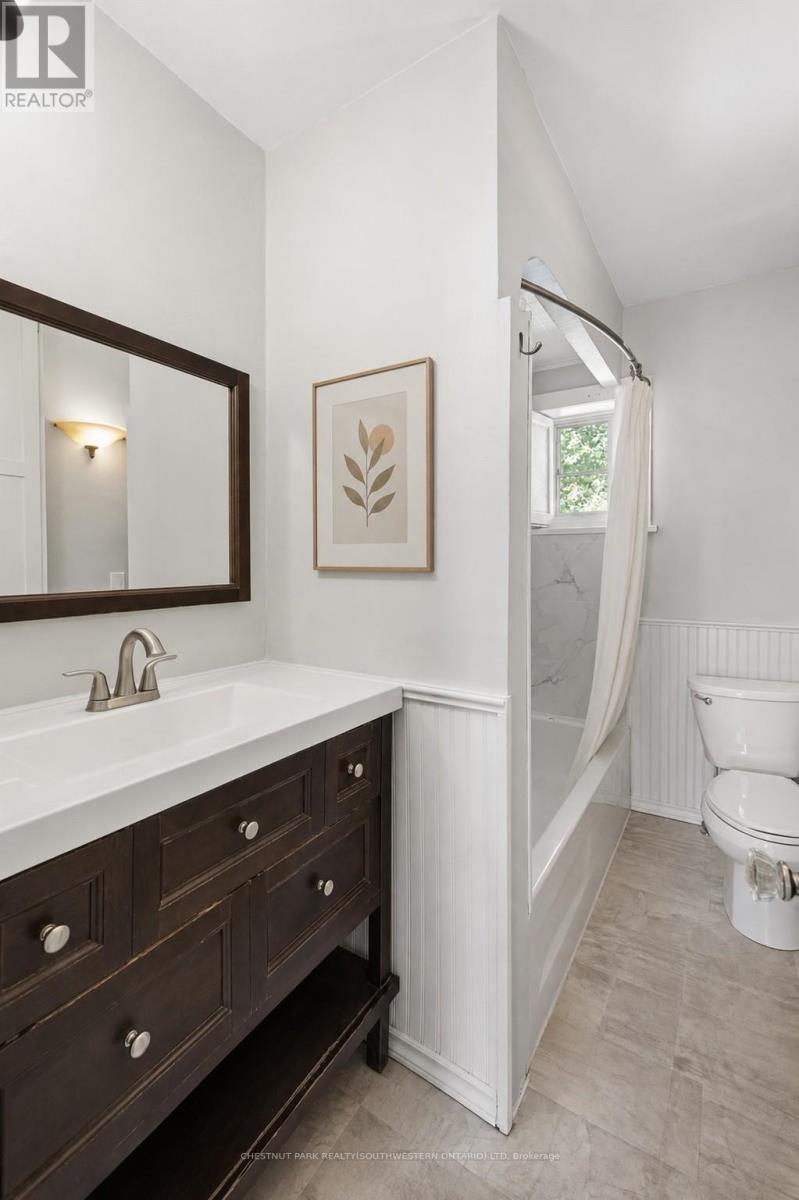 149 Young Street Property Photo 16