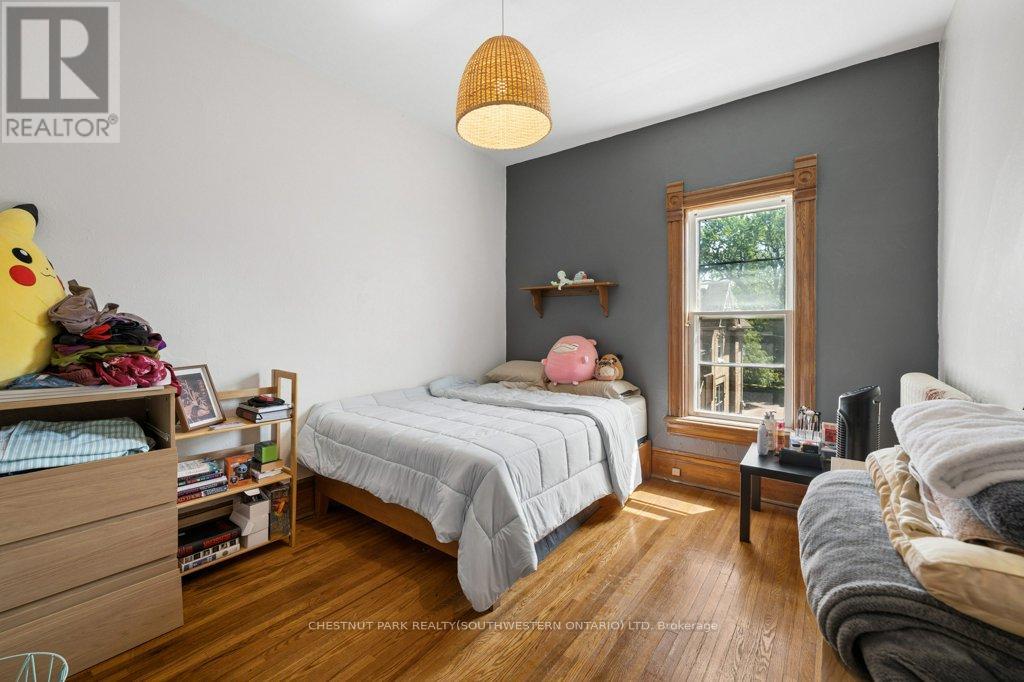 149 Young Street Property Photo 25