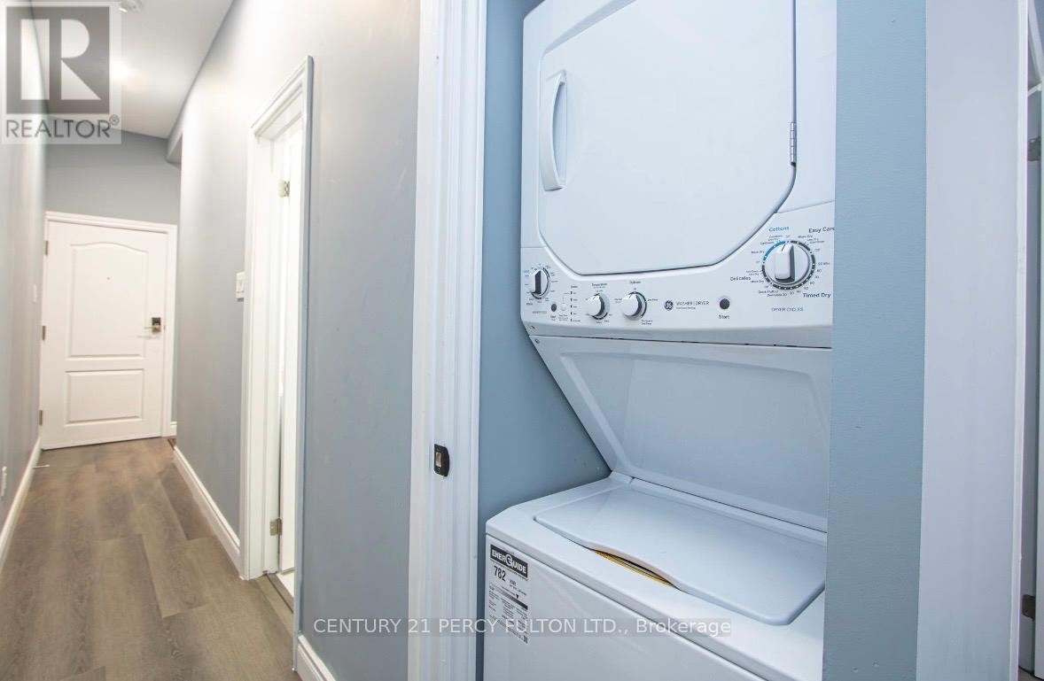 140 Ridout Street S Property Photo 13