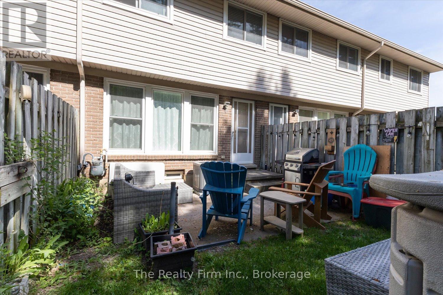 33 - 88 Avonwood Drive Property Photo 24