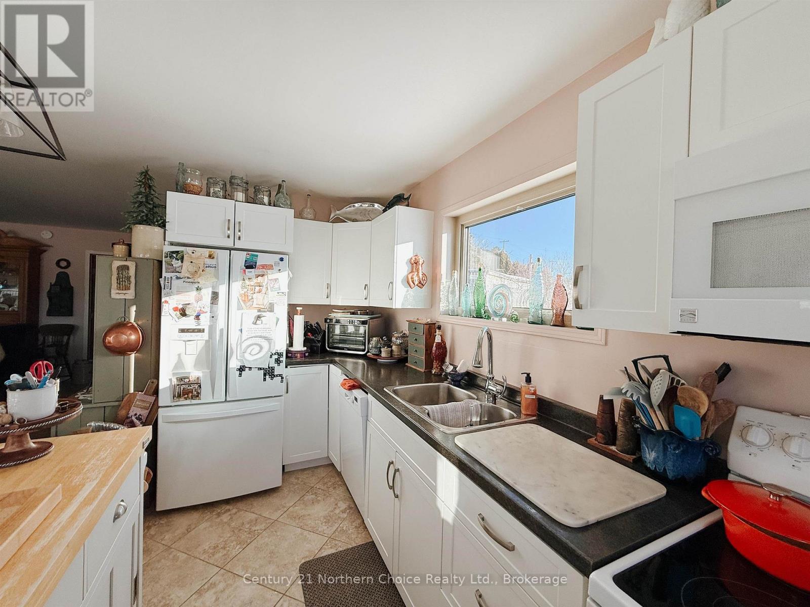 557 Lakeview Drive Property Photo 22