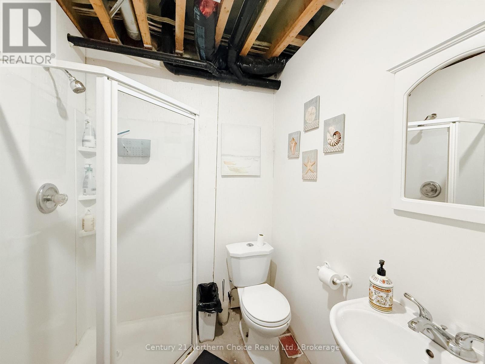 557 Lakeview Drive Property Photo 24