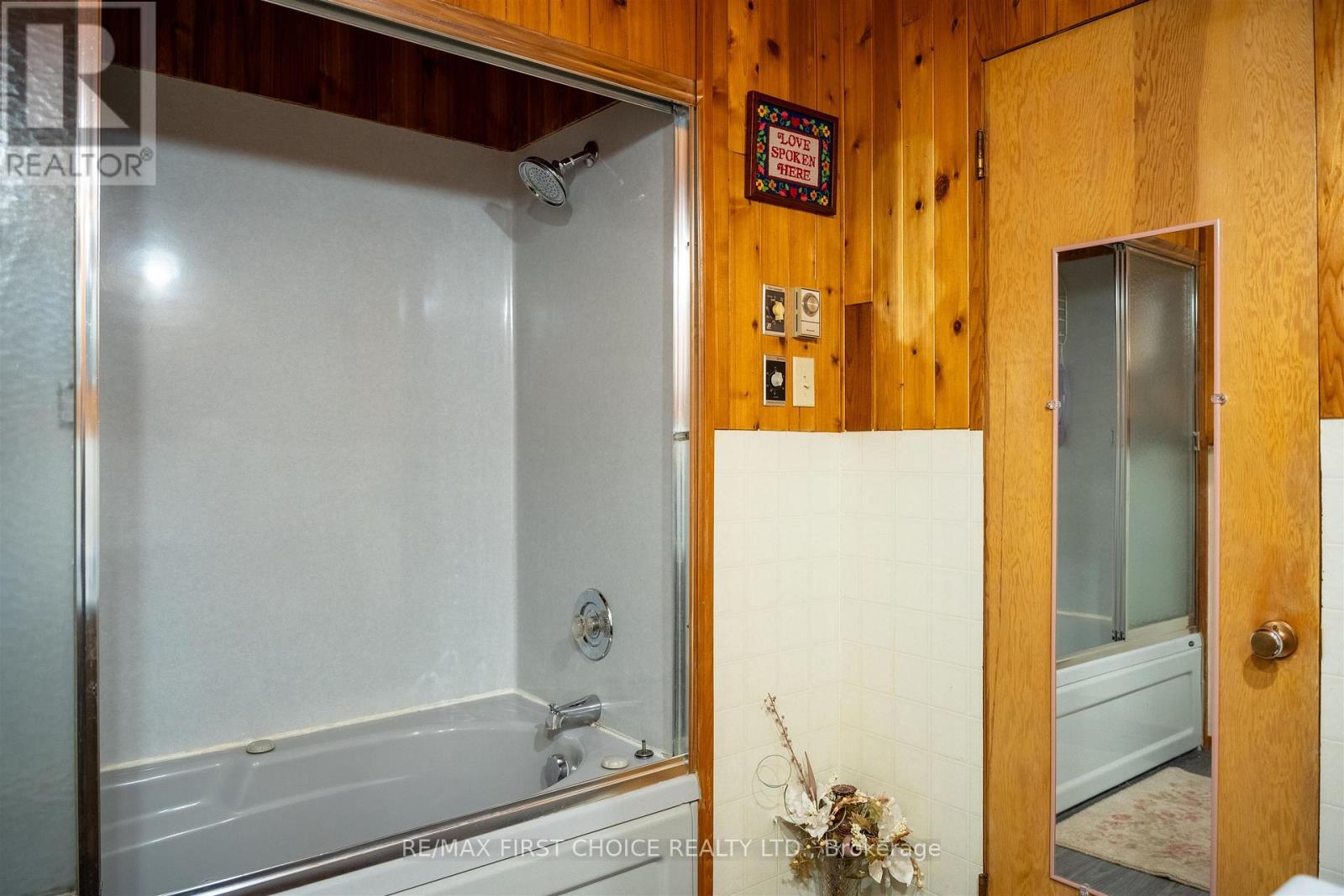 21 Tinker's Road Property Photo 17