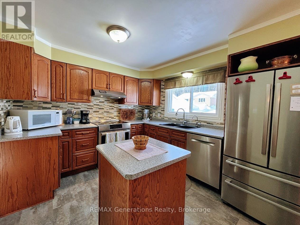 48 Redwing Avenue Property Photo 5