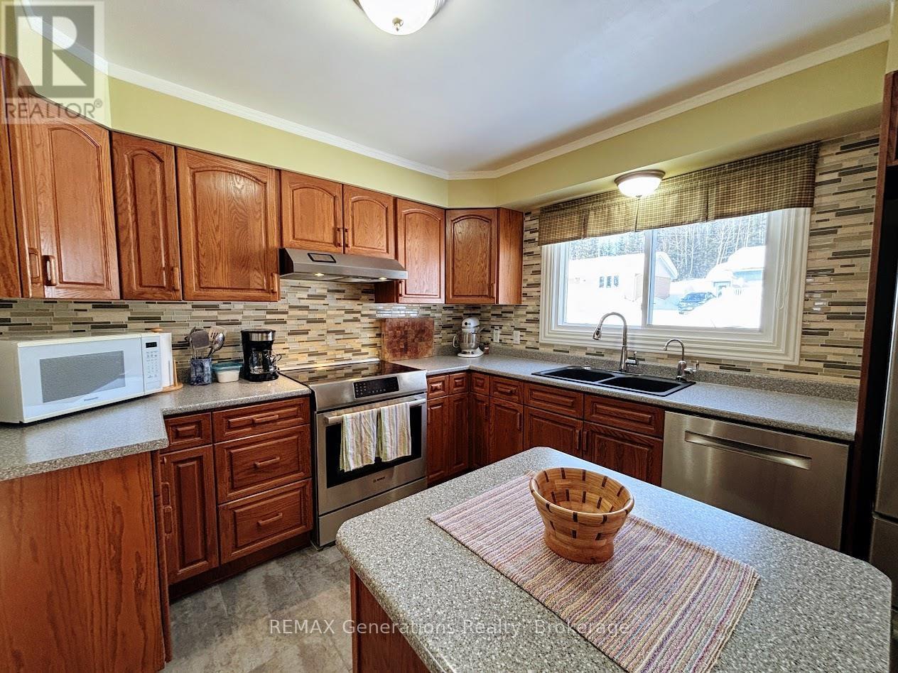 48 Redwing Avenue Property Photo 7