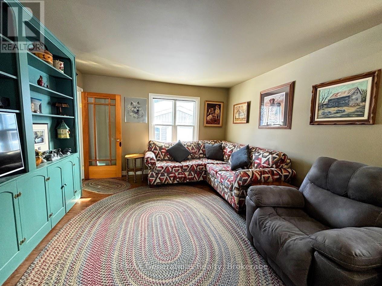 48 Redwing Avenue Property Photo 9