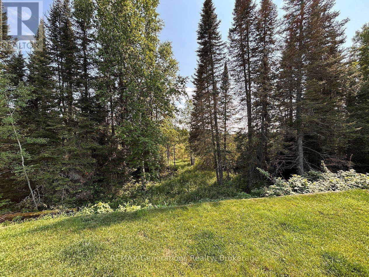 48 Redwing Avenue Property Photo 36
