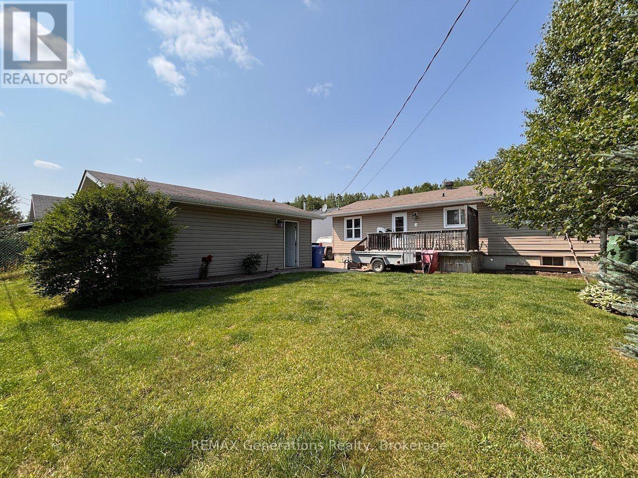 48 Redwing Avenue Property Photo 38