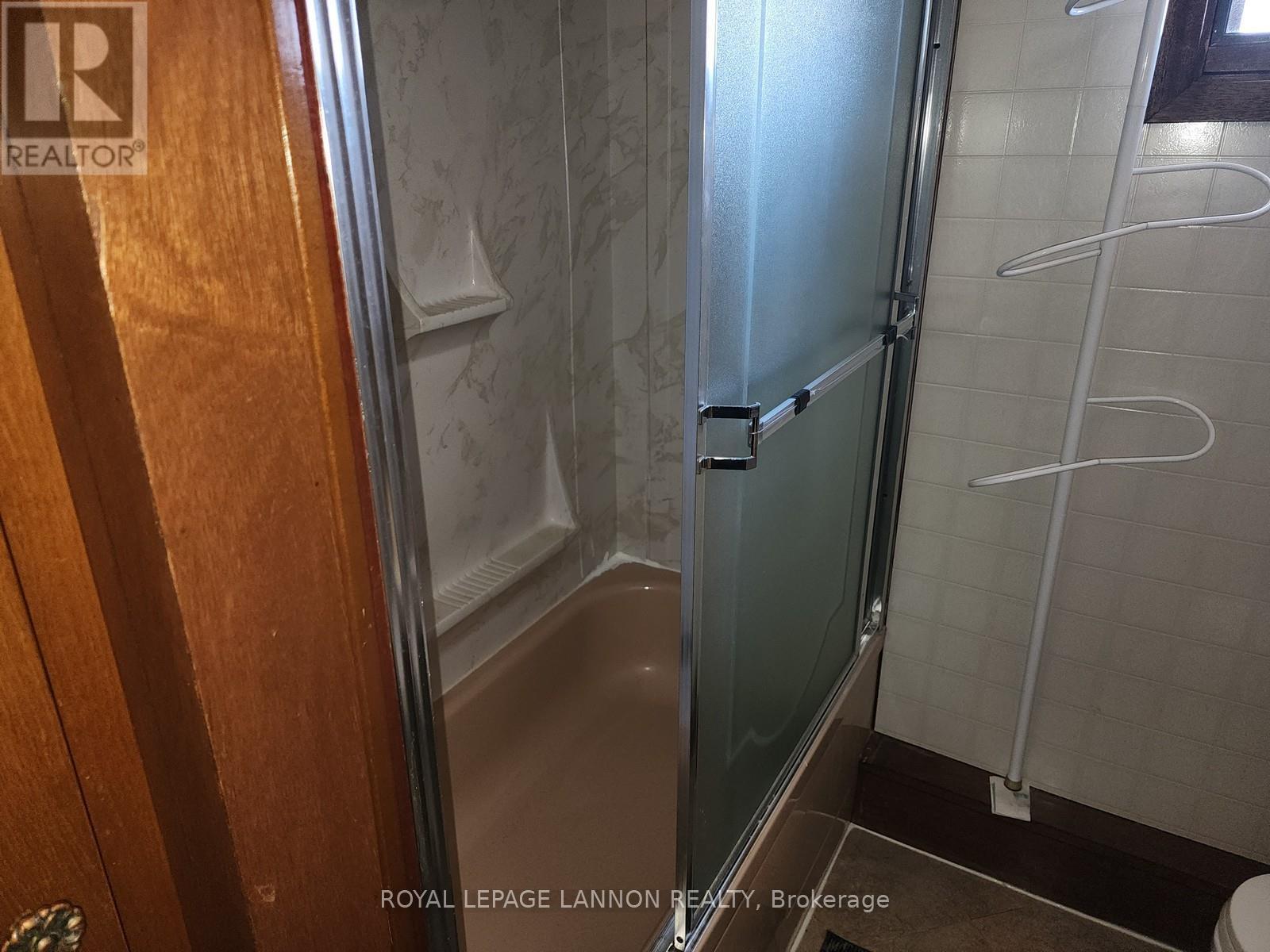 319 Walker Street Property Photo 21