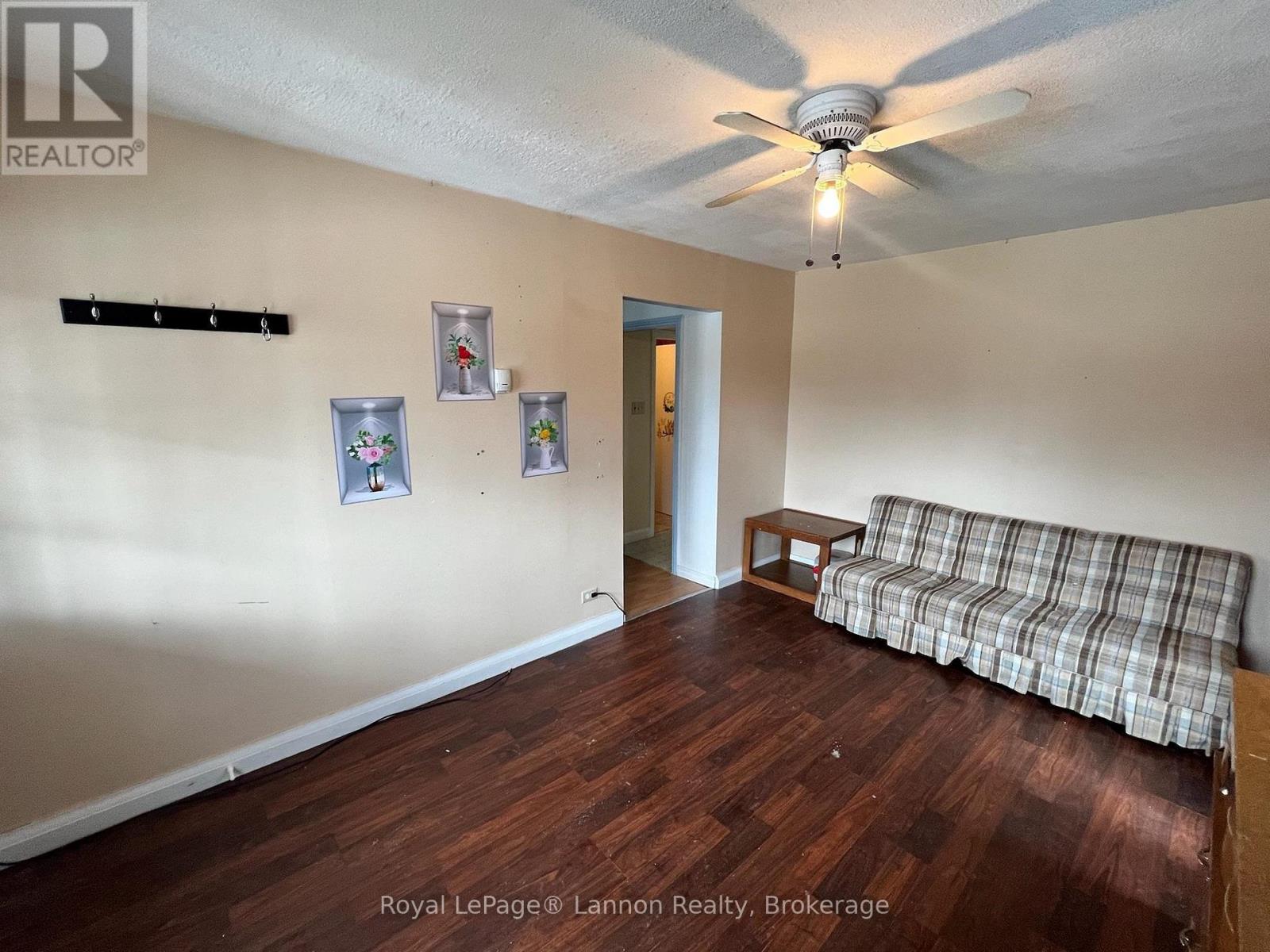 131 Burns Street Property Photo 4