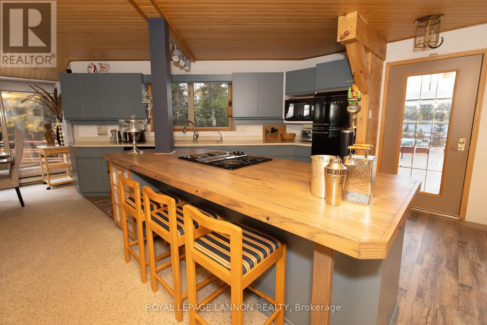 1 Palette Property Photo 8