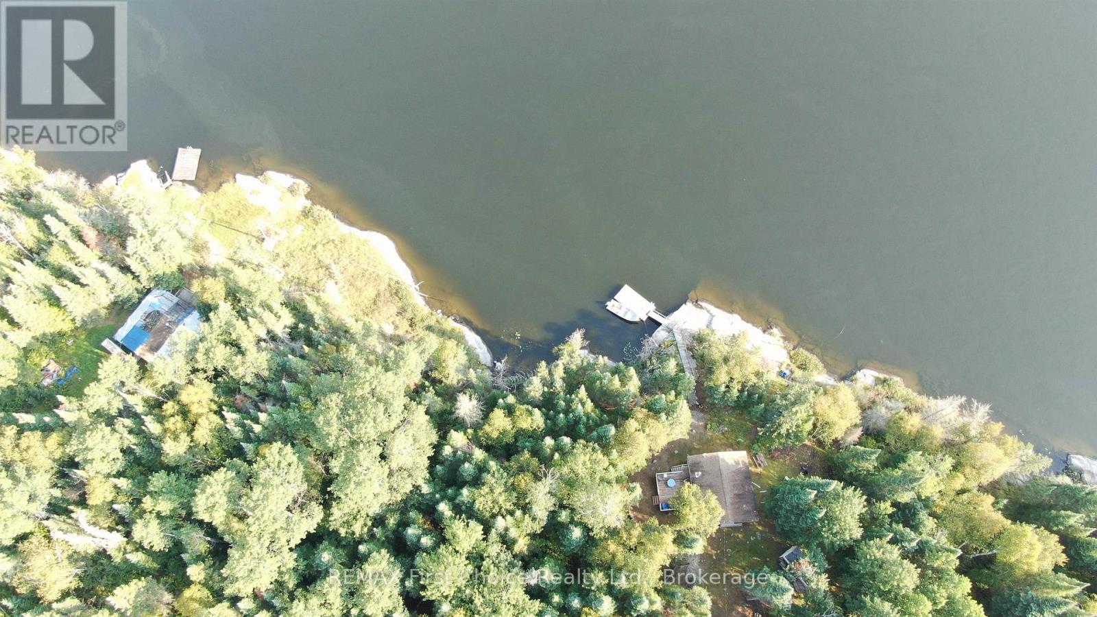 S882 Winnipeg River Property Photo 6