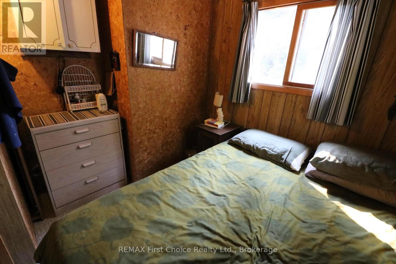 S882 Winnipeg River Property Photo 20