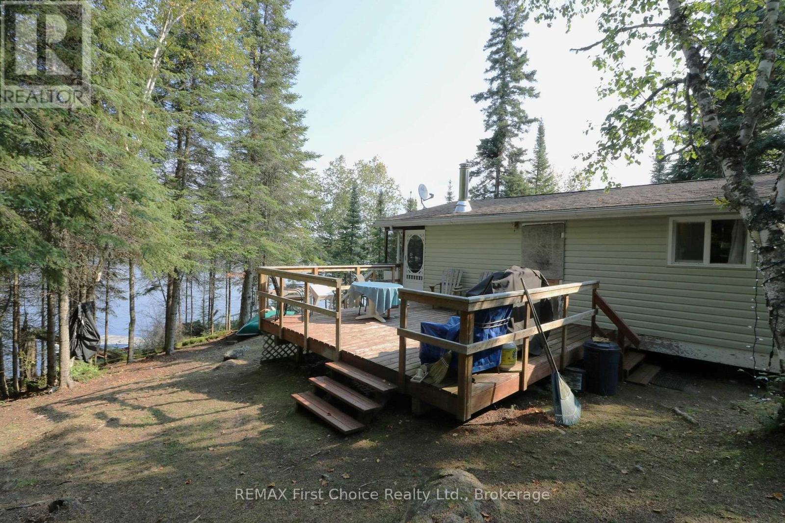 S882 Winnipeg River Property Photo 22