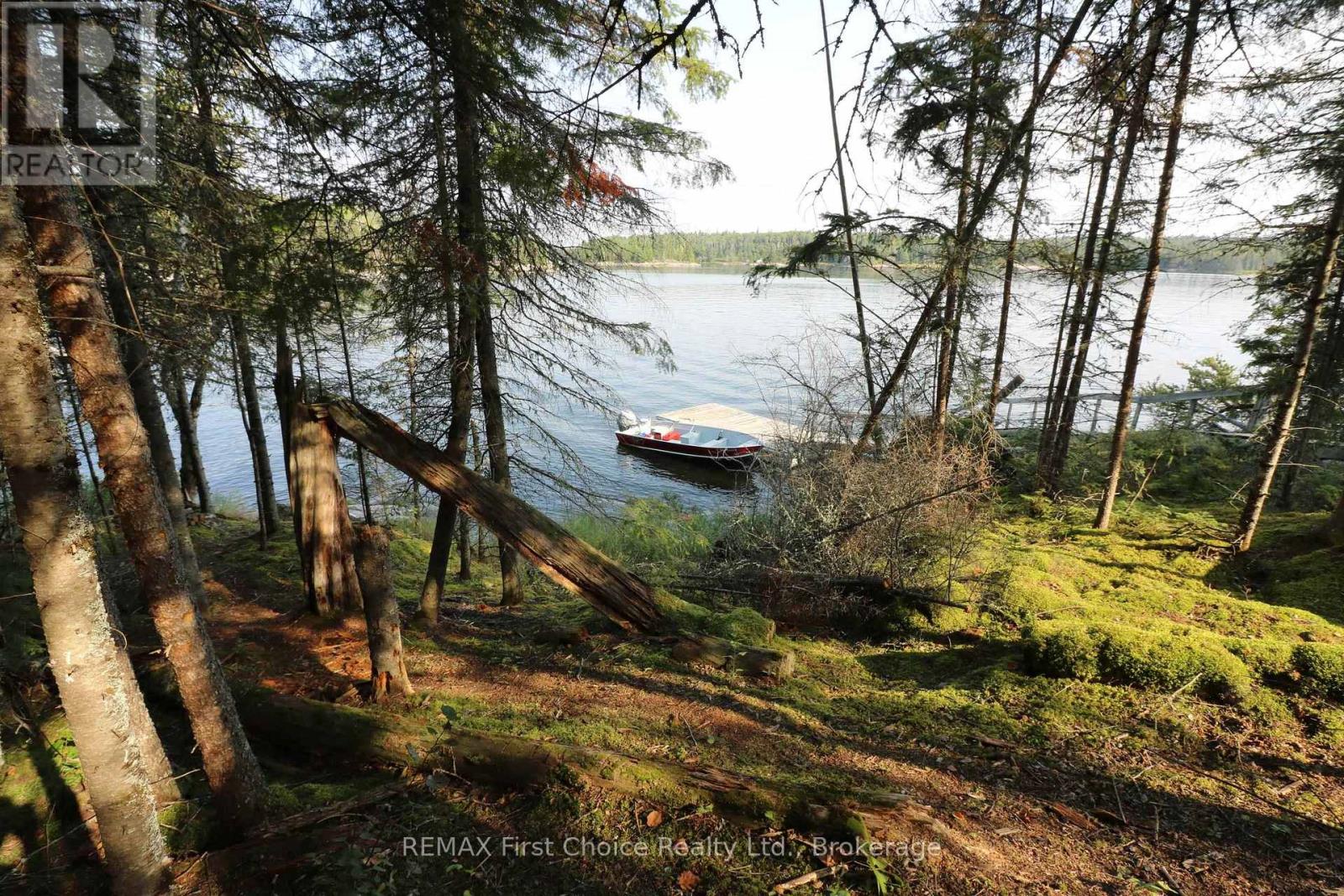 S882 Winnipeg River Property Photo 26