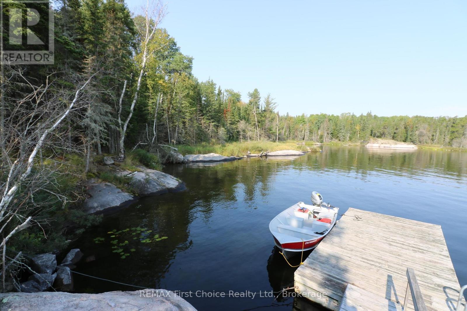 S882 Winnipeg River Property Photo 27